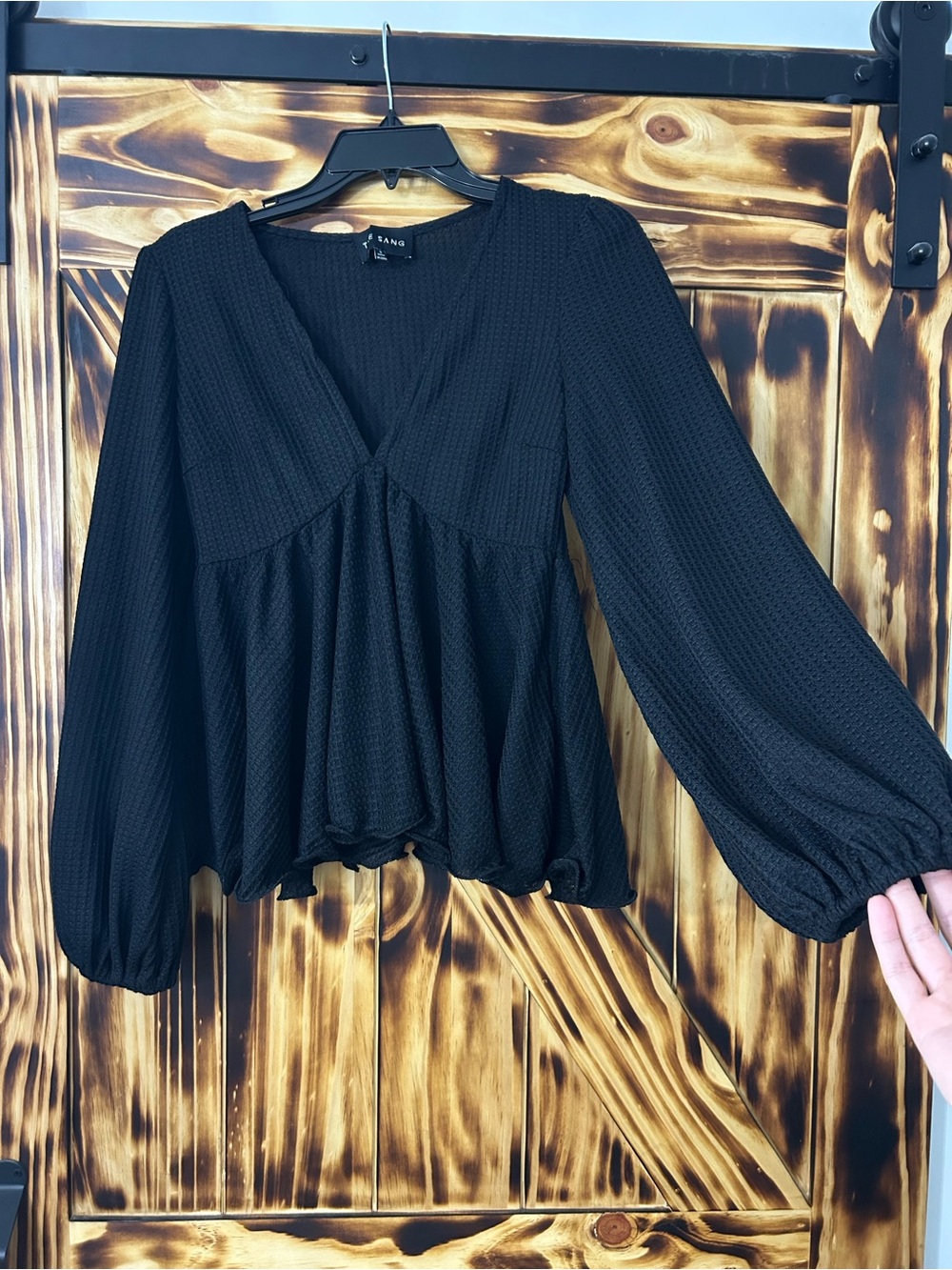 LANE BRYANT Black Textured V-Neck Peplum Blouse with Balloon Sleeves